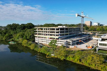 Groundbreaking parking garage in Columbia, MD