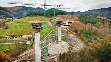 The Zumelegi viaduct, Elorrio, Spain