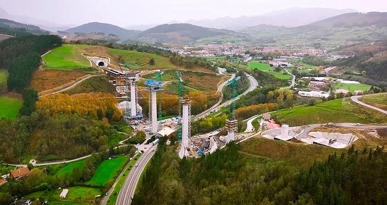 Viaducto de Zumelegi, Elorrio, España