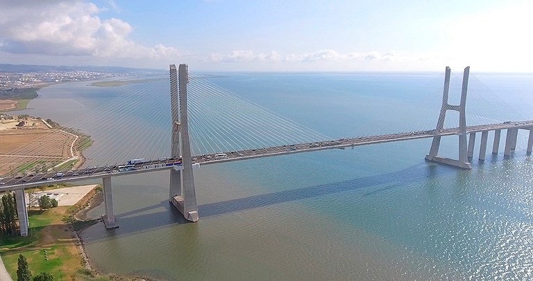 Puente Vasco da Gama, Lisboa, Portugal